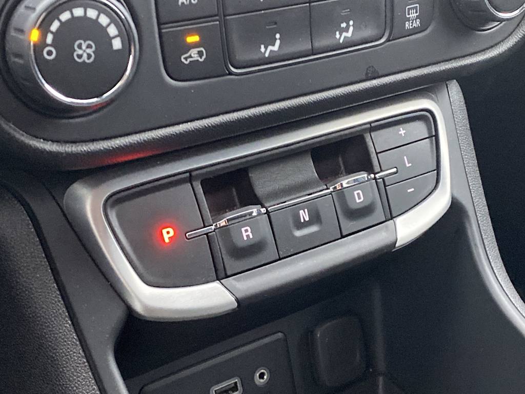 Thumbnail: 2024 GMC Terrain - 21