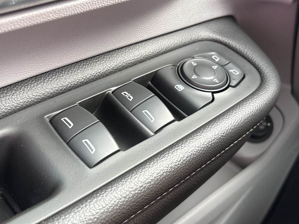 Thumbnail: 2022 GMC Terrain - 25