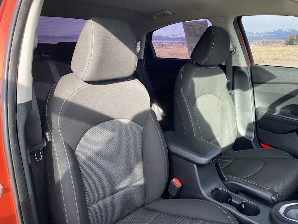 Thumbnail: 2023 Kia Forte - 8