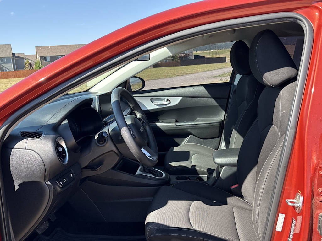 Thumbnail: 2023 Kia Forte - 9