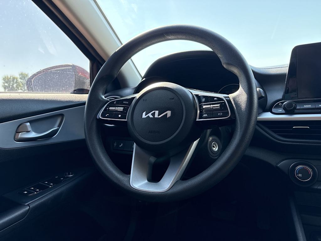 Thumbnail: 2023 Kia Forte - 8