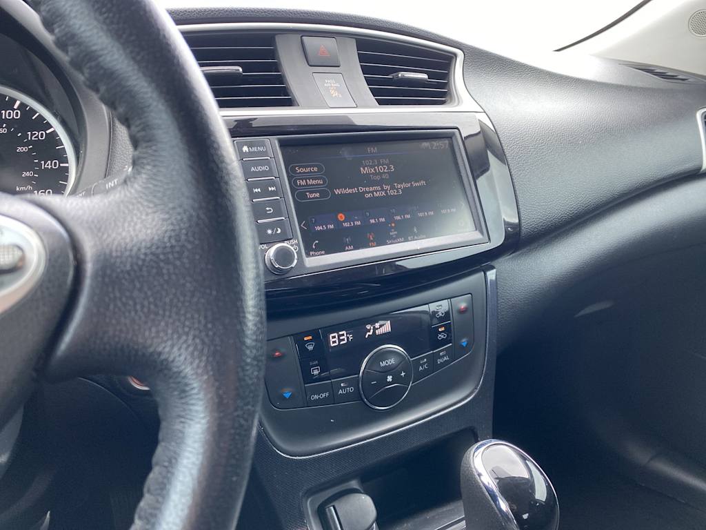 Thumbnail: 2019 Nissan Sentra - 10