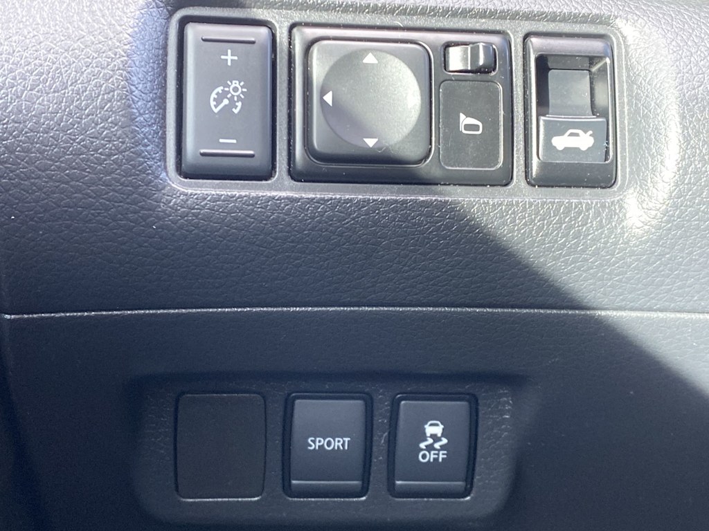 Thumbnail: 2019 Nissan Sentra - 28