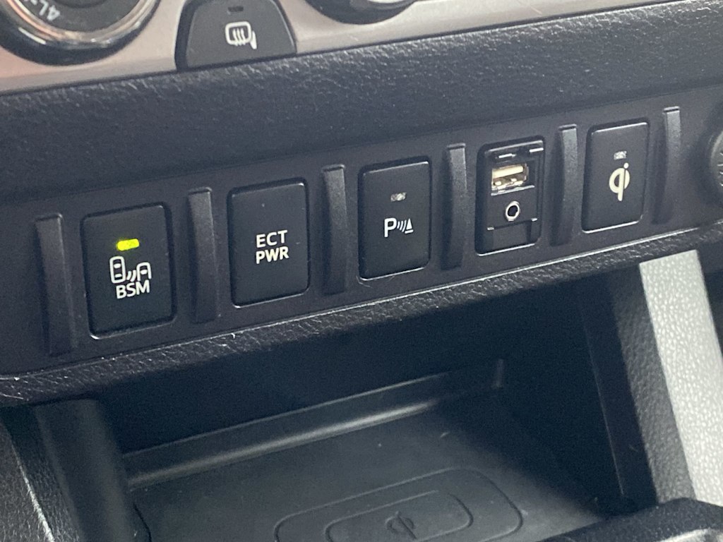 Thumbnail: 2017 Toyota Tacoma - 29