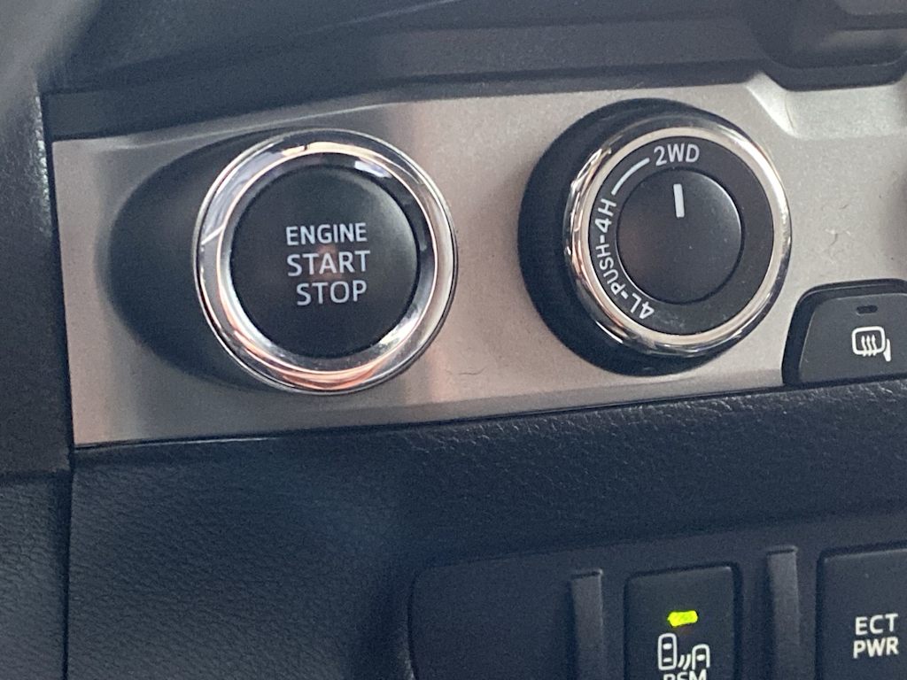 Thumbnail: 2017 Toyota Tacoma - 28