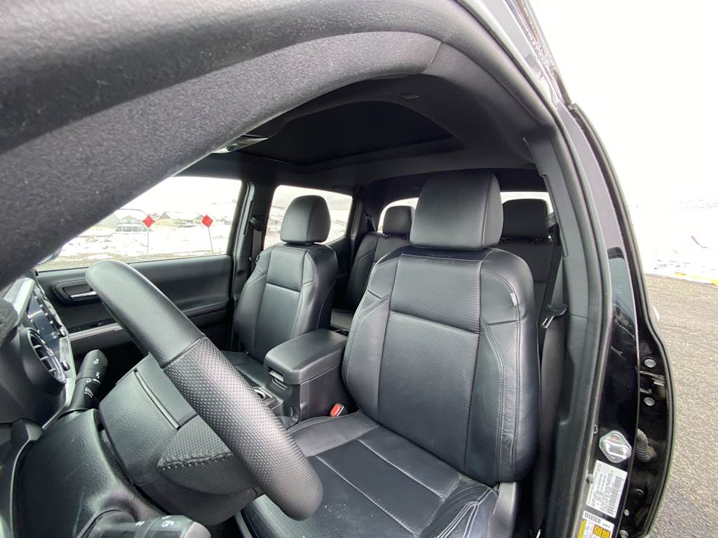 Thumbnail: 2023 Toyota Tacoma - 6