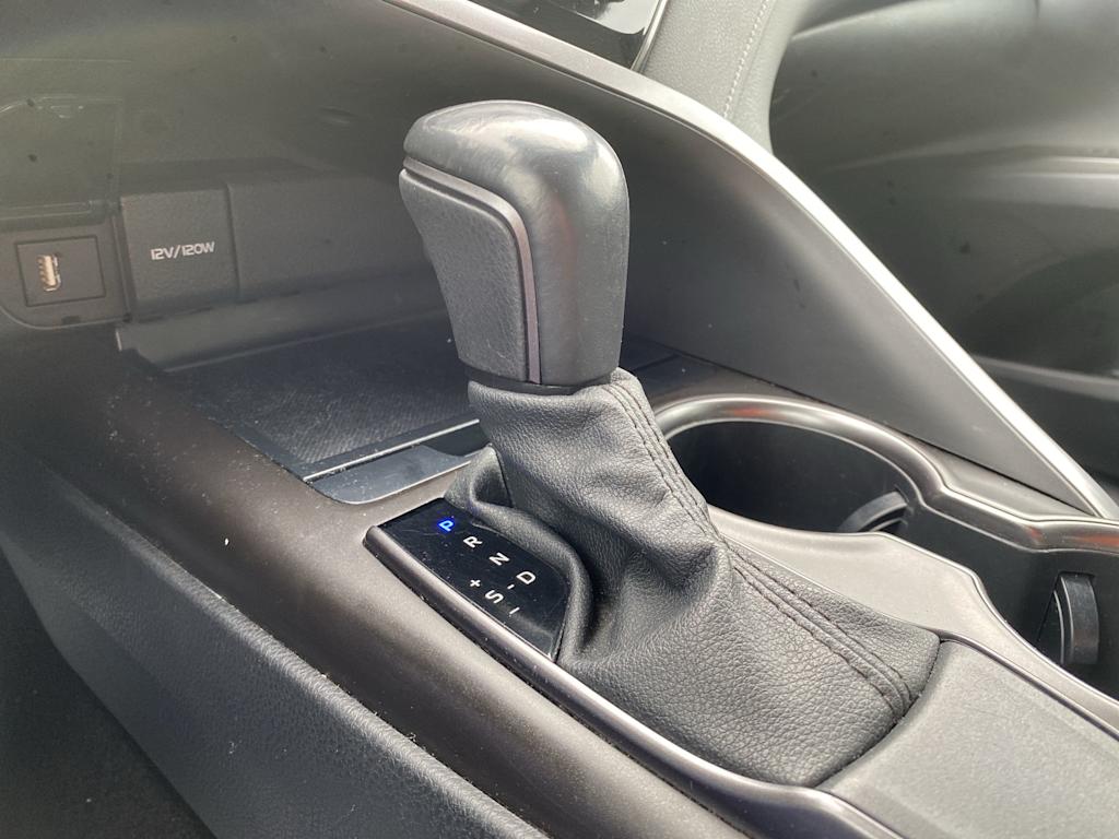 Thumbnail: 2021 Toyota Camry - 11