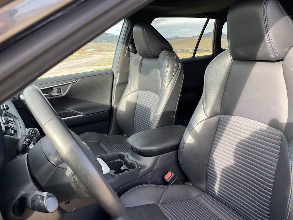 Thumbnail: 2021 Toyota RAV4 - 24