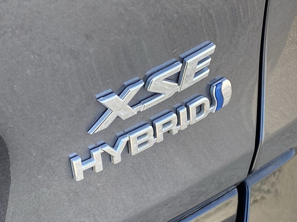 Thumbnail: 2021 Toyota RAV4 - 30