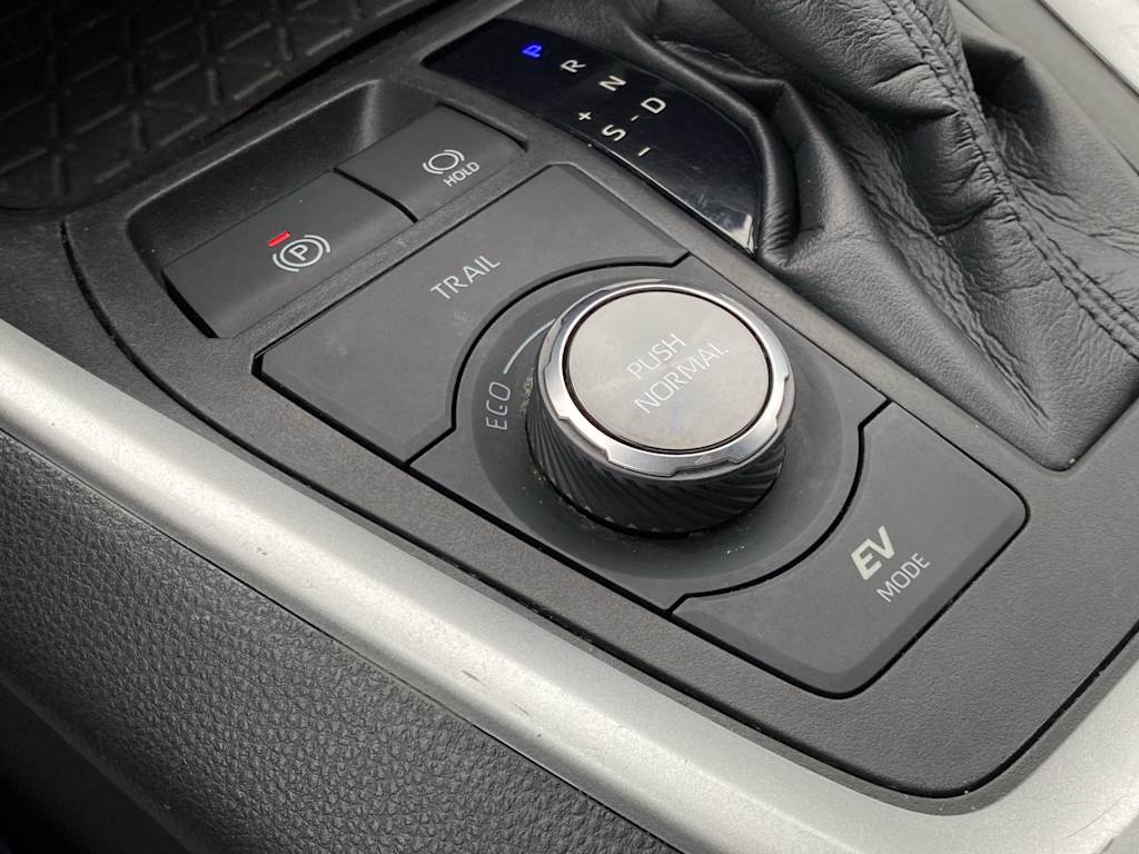 Thumbnail: 2021 Toyota RAV4 - 29