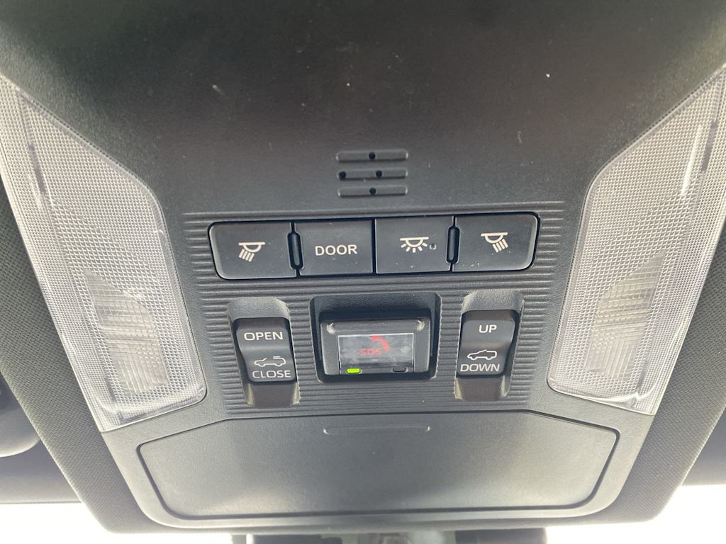 Thumbnail: 2021 Toyota RAV4 - 32