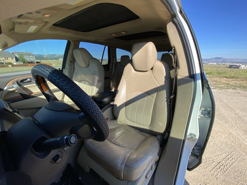 Thumbnail: 2010 Buick Enclave - 5