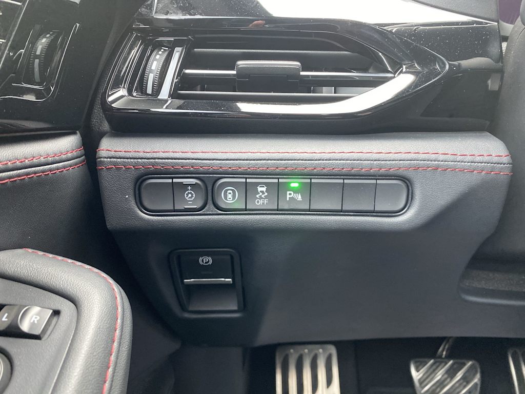 Thumbnail: 2022 Acura MDX - 33