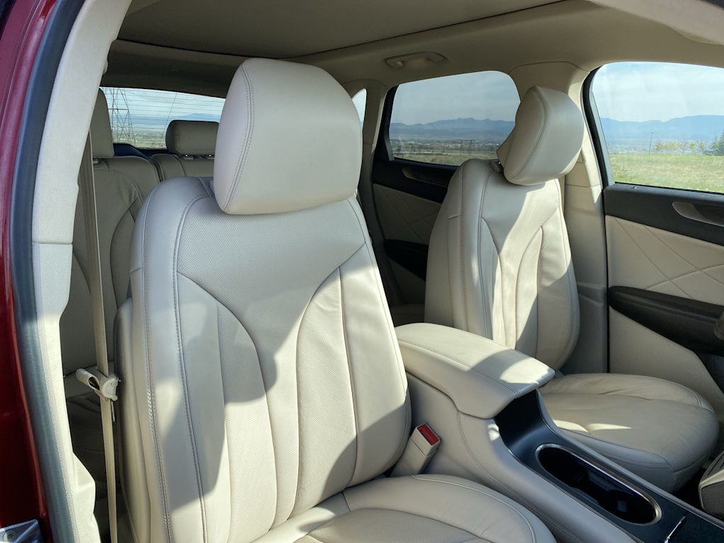 Thumbnail: 2018 Lincoln MKC - 10
