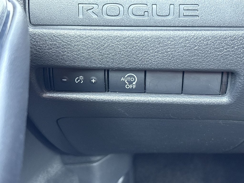 Thumbnail: 2023 Nissan Rogue - 28