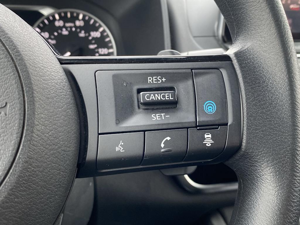 Thumbnail: 2022 Nissan Rogue - 28