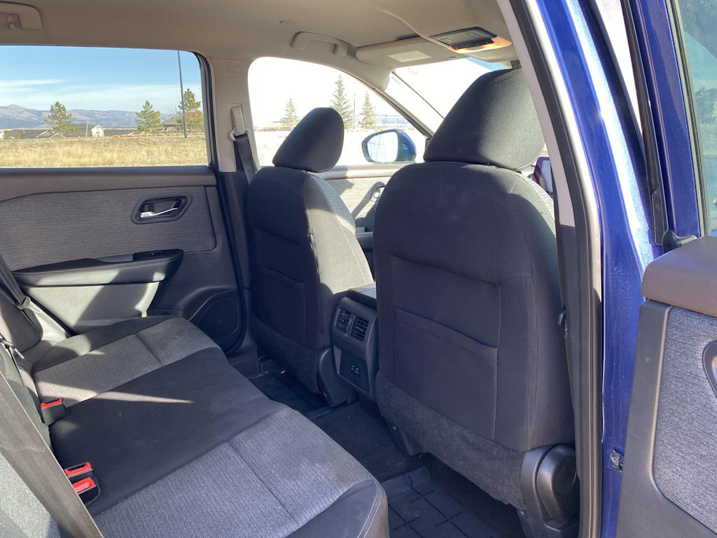 Thumbnail: 2022 Nissan Rogue - 10