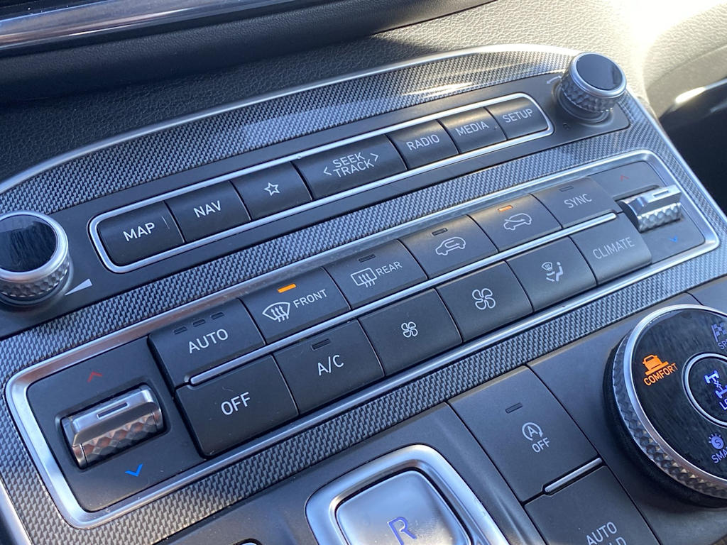 Thumbnail: 2023 Hyundai Santa Fe - 28