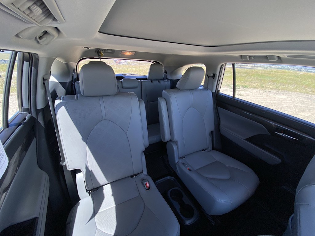 Thumbnail: 2021 Toyota Highlander - 8