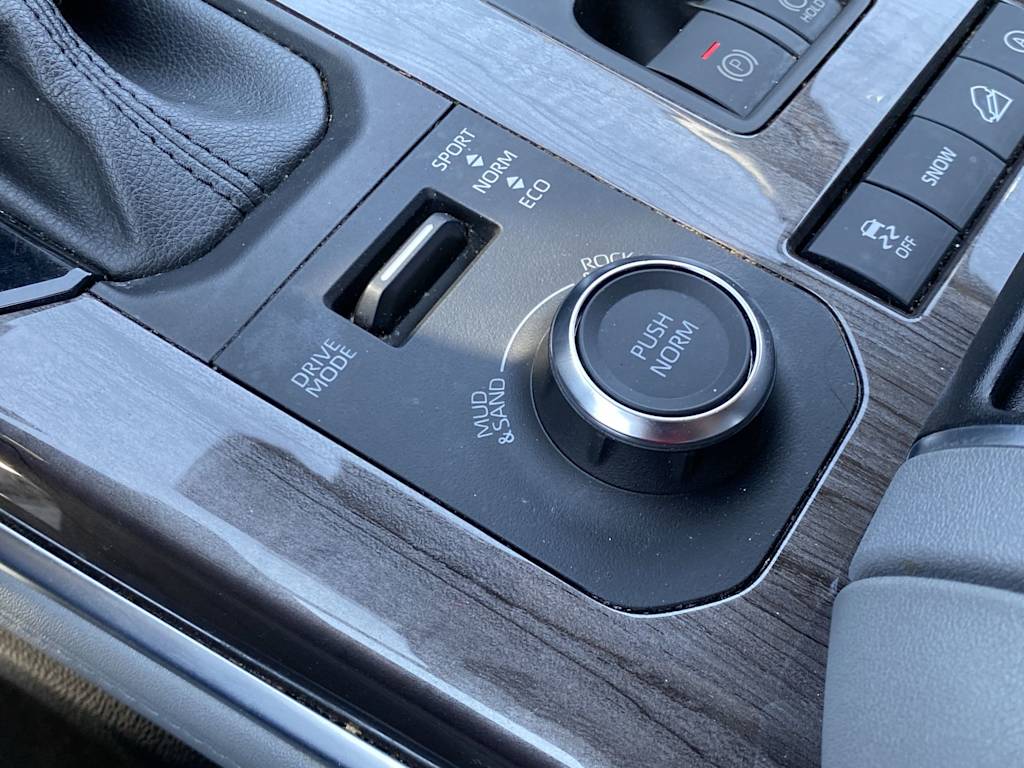 Thumbnail: 2021 Toyota Highlander - 28
