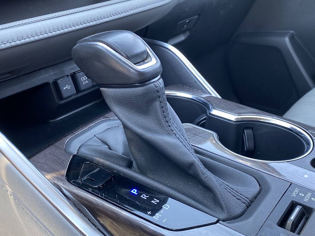 Thumbnail: 2021 Toyota Highlander - 10