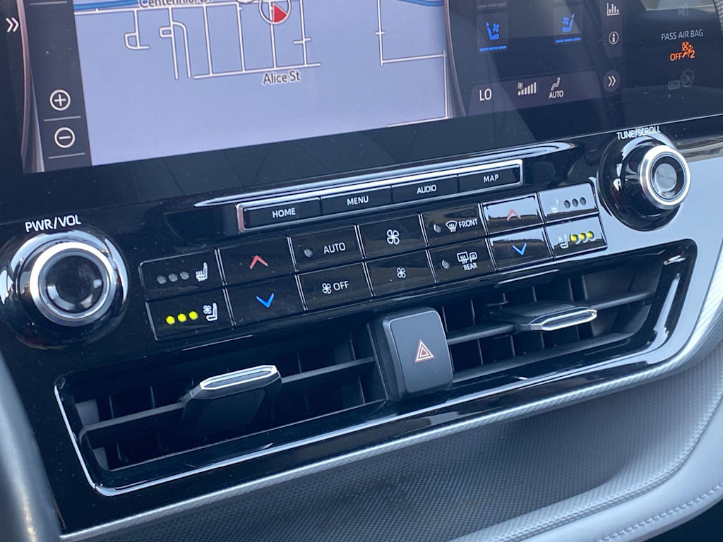 Thumbnail: 2021 Toyota Highlander - 5