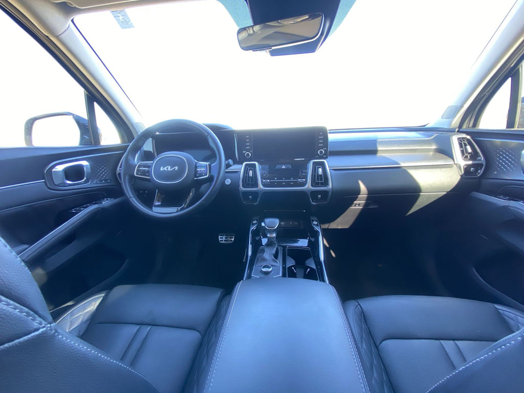 Thumbnail: 2023 Kia Sorento - 2