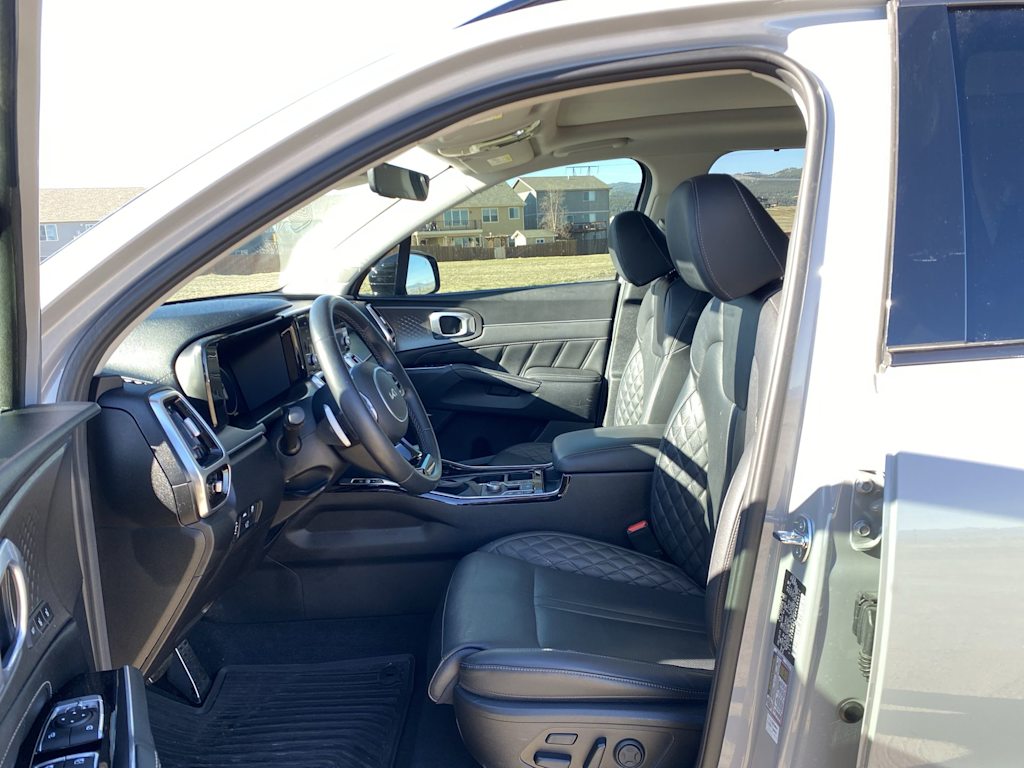 Thumbnail: 2023 Kia Sorento - 9