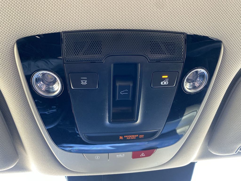 Thumbnail: 2023 Kia Sorento - 31