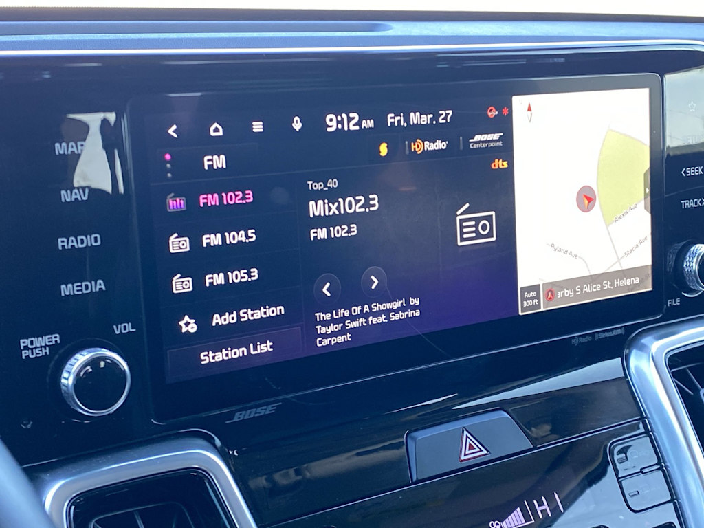 Thumbnail: 2023 Kia Sorento - 32