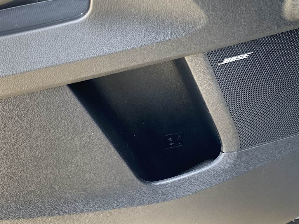 Thumbnail: 2023 Kia Sorento - 37