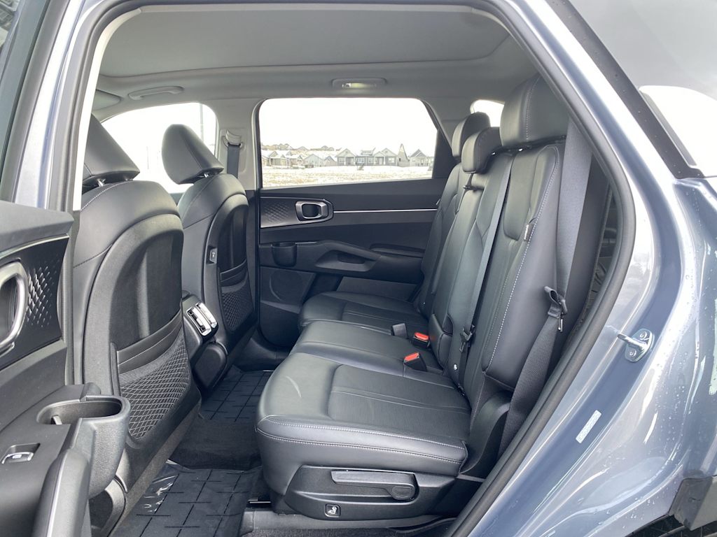 Thumbnail: 2024 Kia Sorento - 37