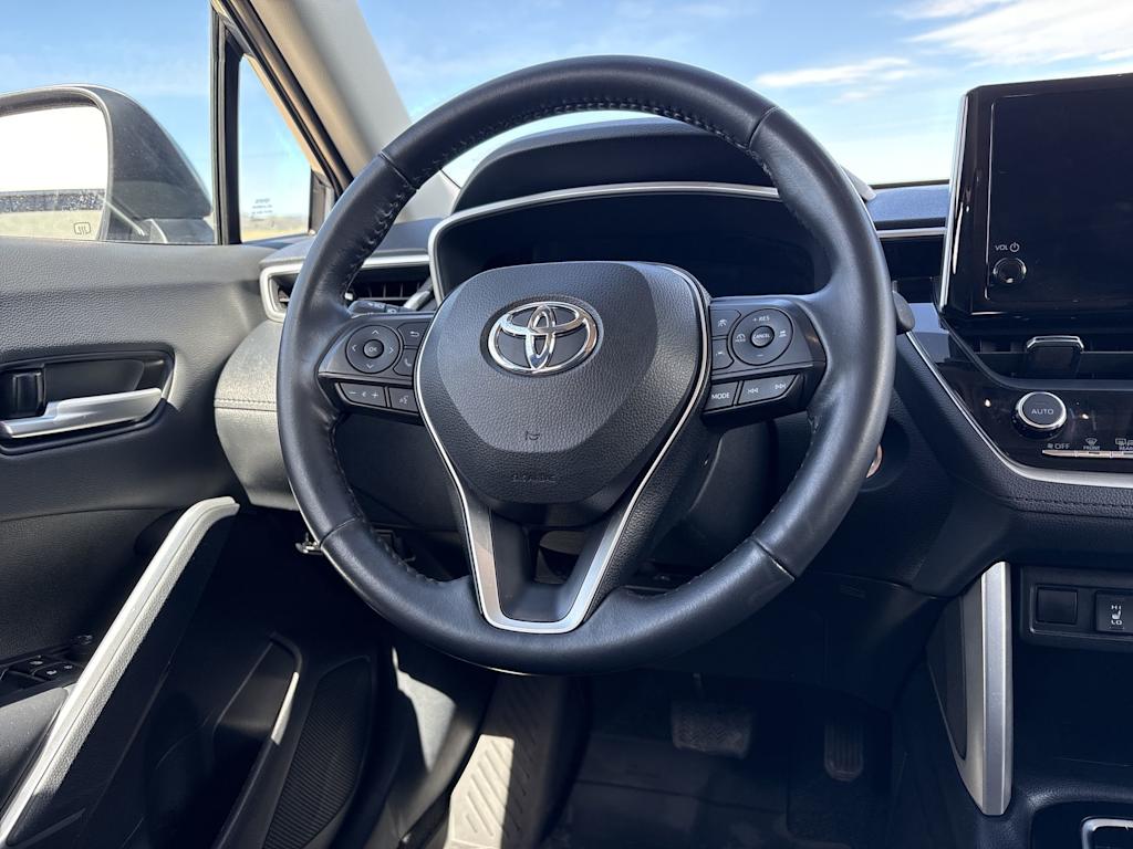 Thumbnail: 2023 Toyota Corolla Cross - 8