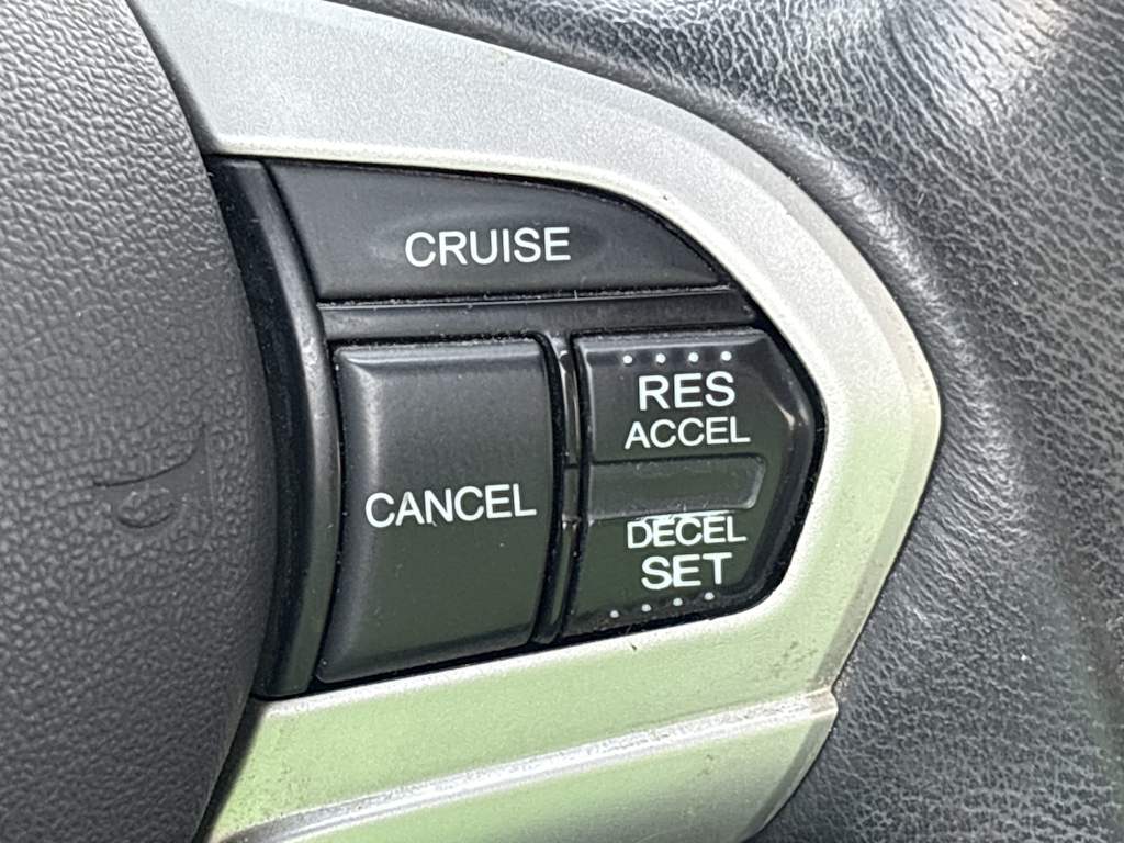 Thumbnail: 2011 Honda CR-Z - 20