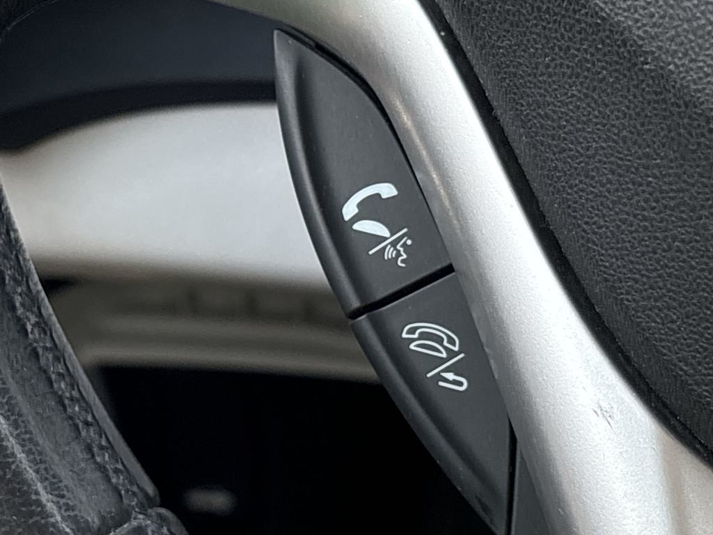 Thumbnail: 2011 Honda CR-Z - 21