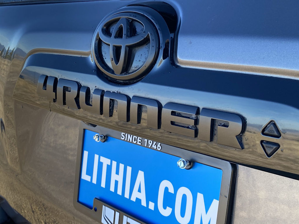 Thumbnail: 2020 Toyota 4Runner - 7