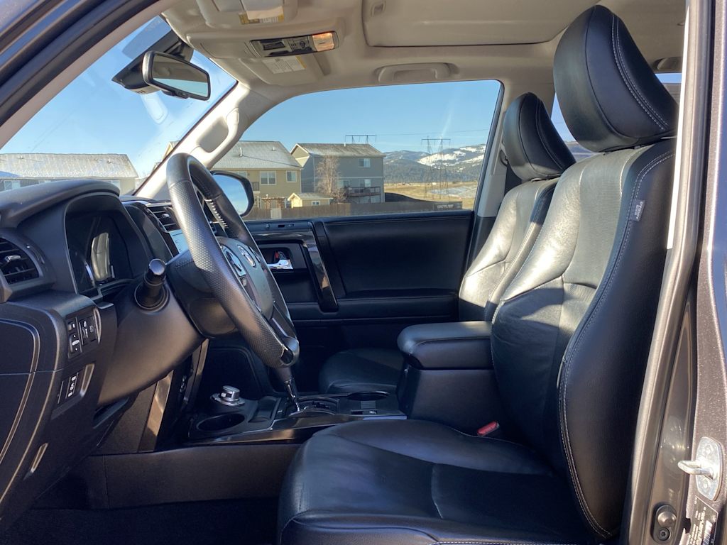 Thumbnail: 2020 Toyota 4Runner - 9