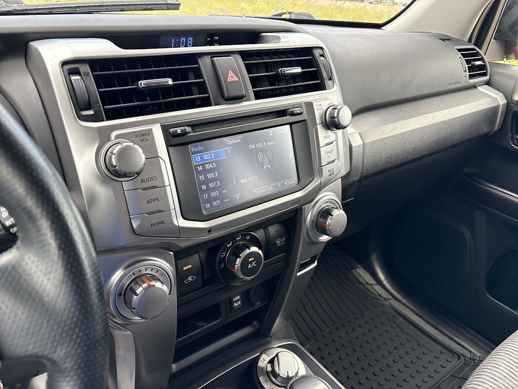 Thumbnail: 2016 Toyota 4Runner - 11