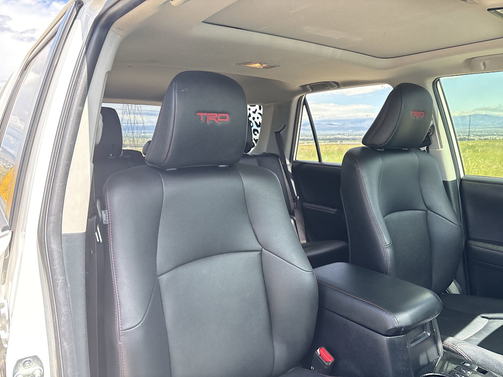 Thumbnail: 2020 Toyota 4Runner - 10