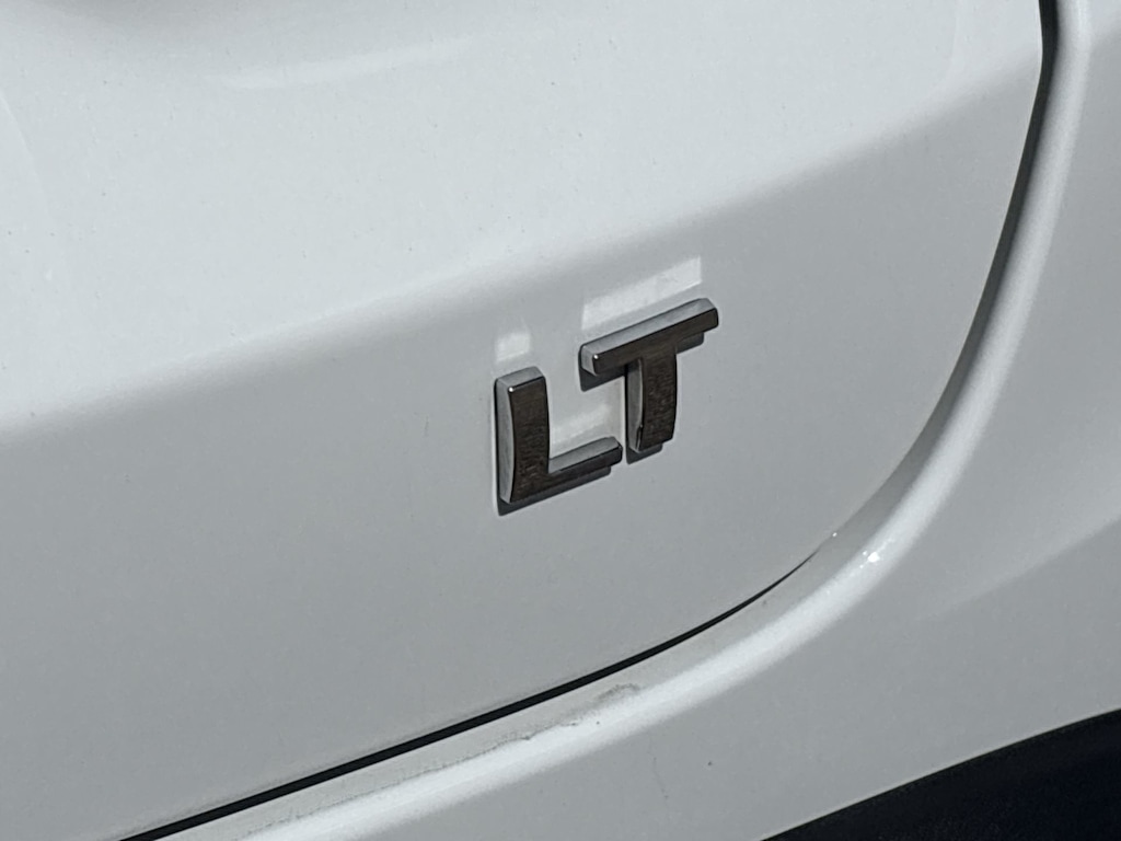 Thumbnail: 2025 Chevrolet Trax - 30