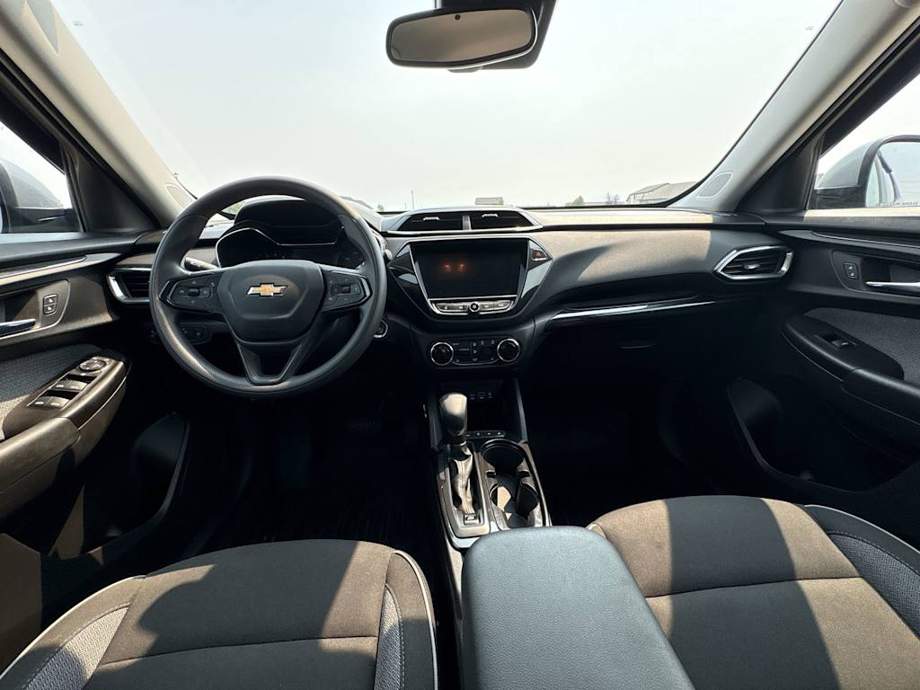 Thumbnail: 2023 Chevrolet TrailBlazer - 2