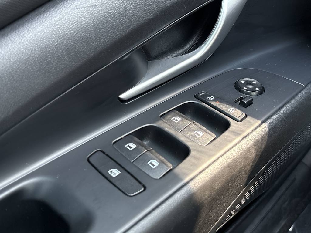 Thumbnail: 2025 Hyundai Elantra - 26