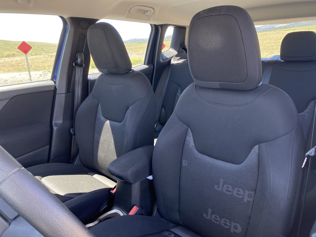 Thumbnail: 2016 Jeep Renegade - 9