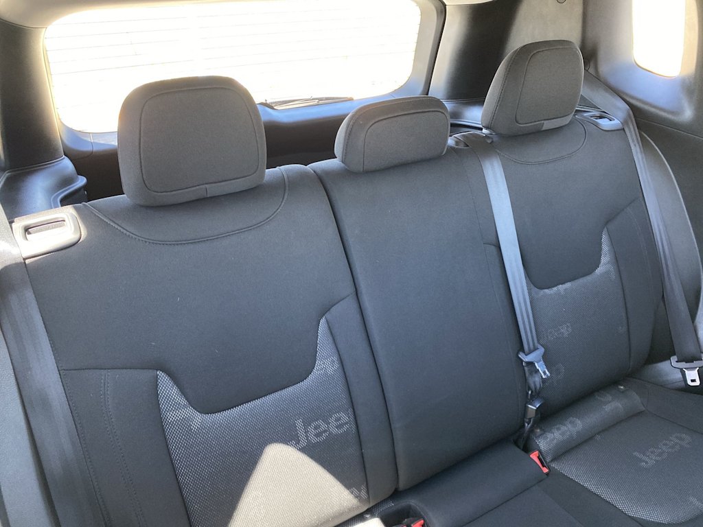 Thumbnail: 2016 Jeep Renegade - 26