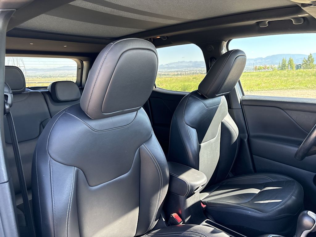 Thumbnail: 2019 Jeep Renegade - 9