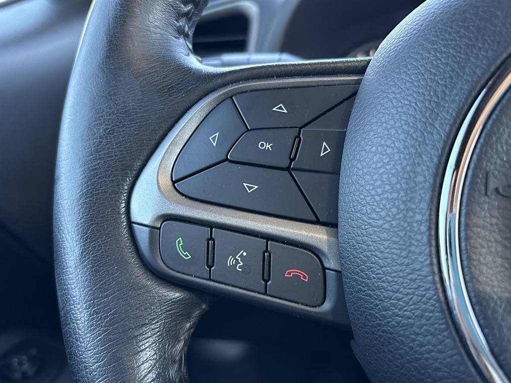 Thumbnail: 2019 Jeep Renegade - 26