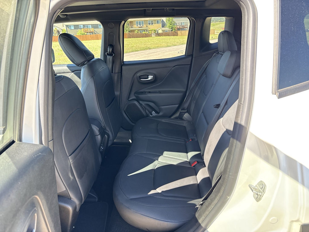Thumbnail: 2019 Jeep Renegade - 29