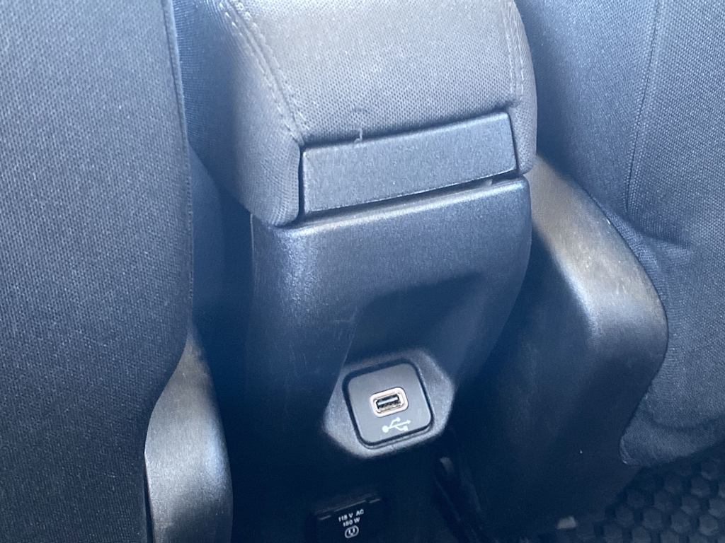Thumbnail: 2019 Jeep Renegade - 37