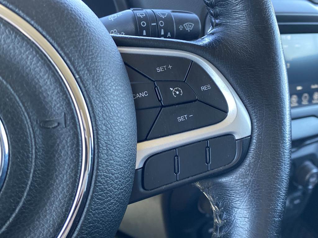 Thumbnail: 2019 Jeep Renegade - 35