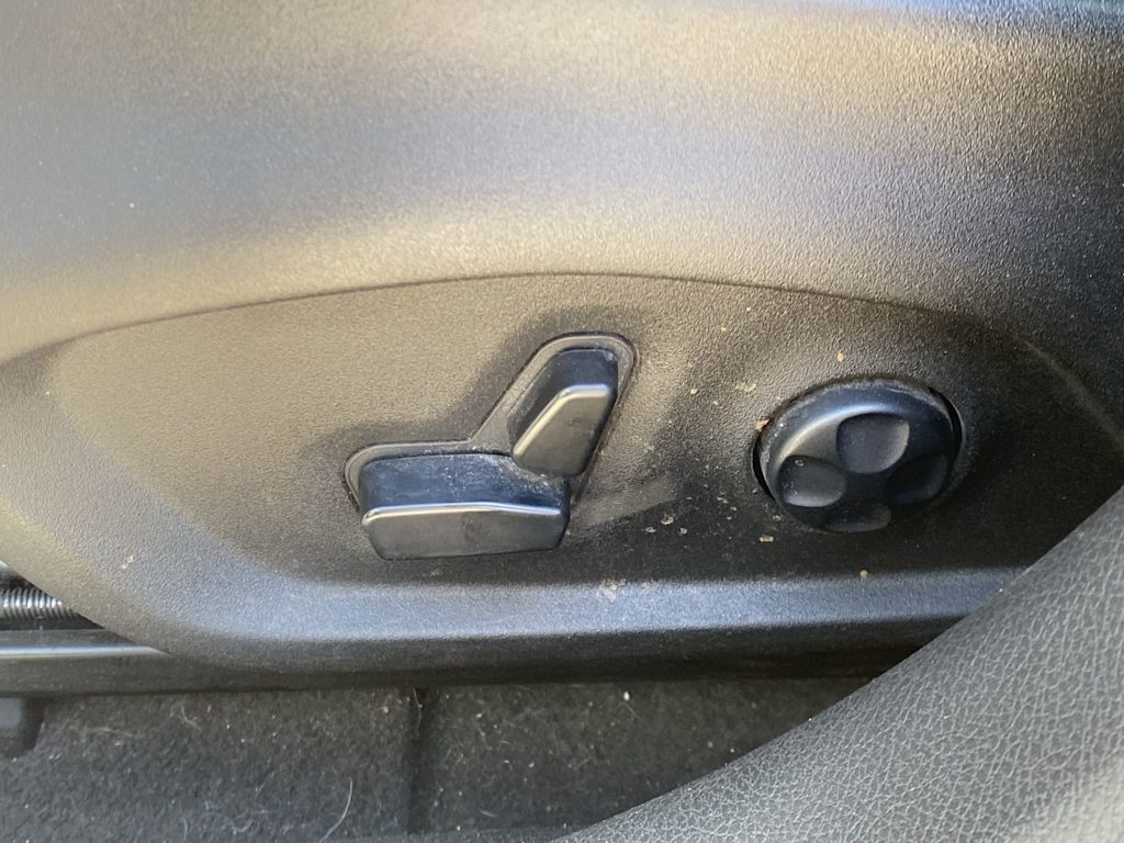 Thumbnail: 2019 Jeep Renegade - 26